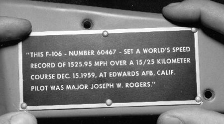 Plaque mounted on F-106A 56-0467