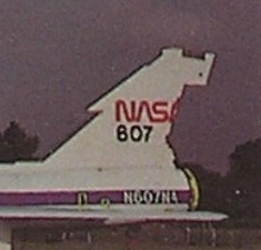 NASA N607NA w Worm Logo Sep 1982