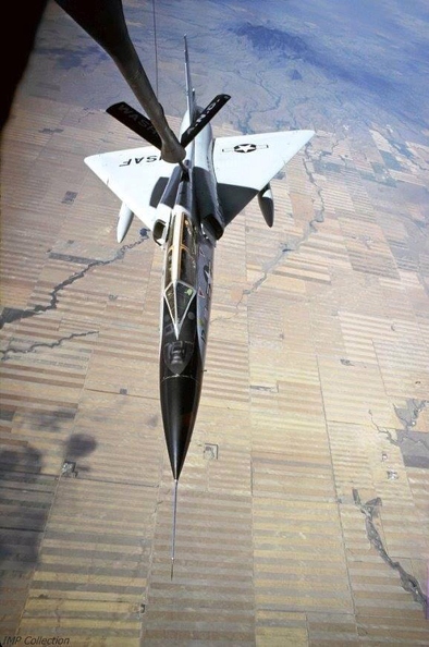 F-106B In-Flight Refueling.jpg