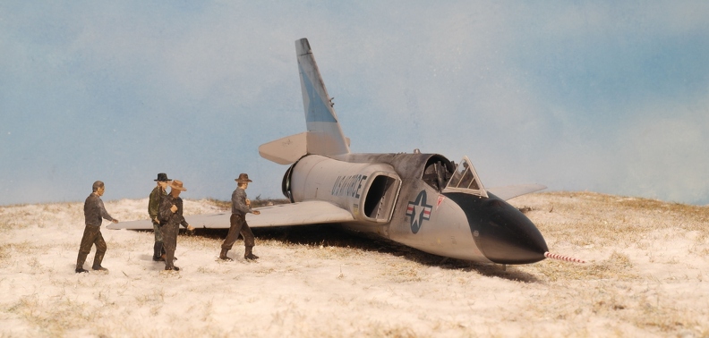 Diorama Cornfield Bomber -13.jpg
