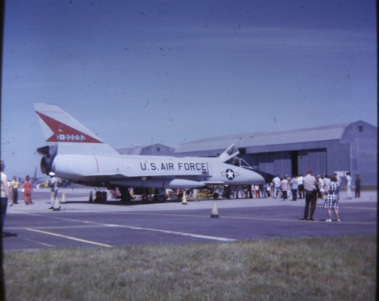 590092 Old Tail Flash at Open House 1971.jpg