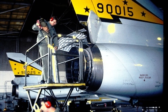 F-106A 59-0006 5th FIS Spittin-Kittens, Minot AFB ND, early 1980's during Mass Load training.  Alert Drag Chute Install, Alert?